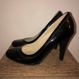 Pre-owned Fitzwell Black 4 1/4" Heels,size 7.5